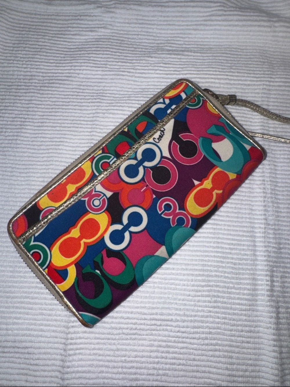 Coach Poppy early 2000’s Pop C Graffiti multicolor wristlet - Picture 2 of 16